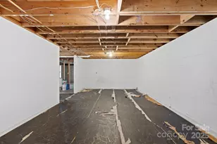 2338 Greater Druid Hills Blvd, Hendersonville, NC 28791 - Photo 25