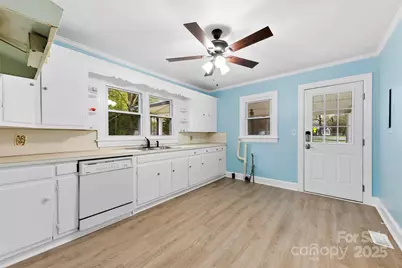 2300 Linwood Road, Gastonia, NC 28052 - Photo 9