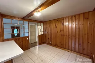 1431 Woodhill Dr, Charlotte, NC 28205 - Photo 7