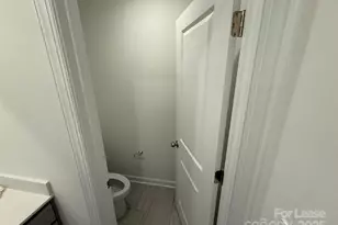 4113 Summit Woods Dr, Charlotte, NC 28216 - Photo 11