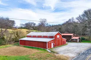 1137 Saunders Rd, Franklin, NC 28734 - Photo 1