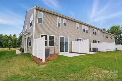 2116 Vinyasa Lane, Charlotte, NC 28215 - Photo 27