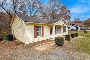 2603 Bob White Cir, Wingate, NC 28174 - Photo 15