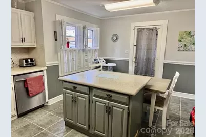 1003 Pennton Avenue SW, Lenoir, NC 28645 - Photo 15