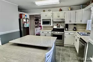 1003 Pennton Ave SW, Lenoir, NC 28645 - Photo 9