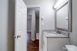 321 S Gardner Ave, Charlotte, NC 28208 - Photo 29