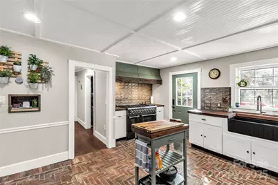 226 Liberty Street E, York, SC 29745 - Photo 9