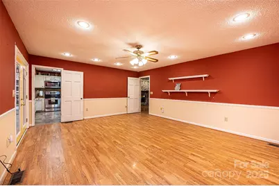 3250 15th Street NE, Hickory, NC 28601 - Photo 11