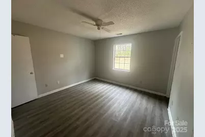 2000 Teddington Drive, Charlotte, NC 28214 - Photo 11