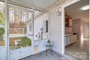 2625 Stratford Lake Rd, Winston Salem, NC 27103 - Photo 25