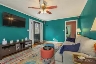 333 Oakview Park Rd, Asheville, NC 28803 - Photo 3