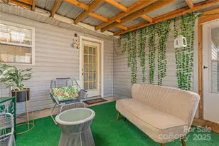 333 Oakview Park Rd, Asheville, NC 28803 - Photo 21