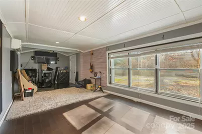 333 Oakview Park Road, Asheville, NC 28803 - Photo 9