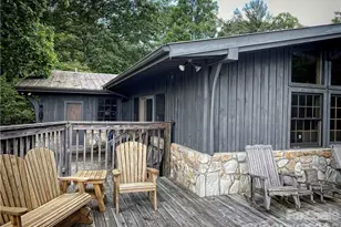 2736 White Oak Flats Rd, Green Mountain, NC 28740 - Photo 11