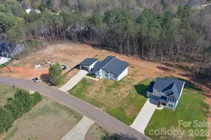 5733 Selkirk Dr, Hickory, NC 28601 - Photo 31