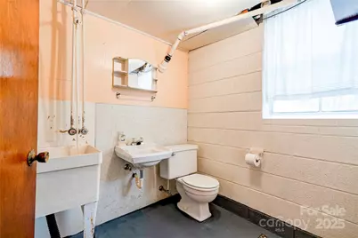 649 E Sanders Road, Shelby, NC 28150 - Photo 29