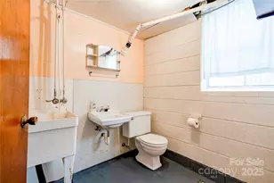 649 E Sanders Rd, Shelby, NC 28150 - Photo 29