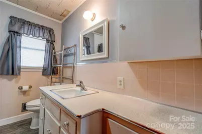 649 E Sanders Road, Shelby, NC 28150 - Photo 21