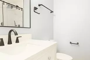 2025 Tyvola Rd, Charlotte, NC 28210 - Photo 13