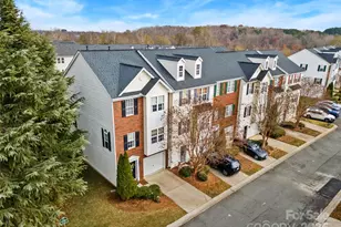 101 Rock Ridge Ln, Mount Holly, NC 28120 - Photo 1