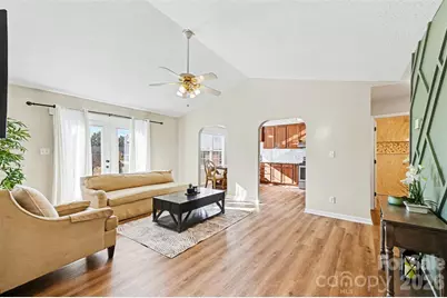 105 3rd Avenue NW, Hildebran, NC 28637 - Photo 5