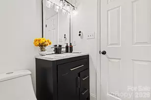 105 3rd Ave NW, Hildebran, NC 28637 - Photo 15