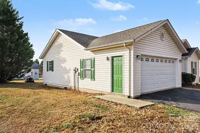 105 3rd Avenue NW, Hildebran, NC 28637 - Photo 3