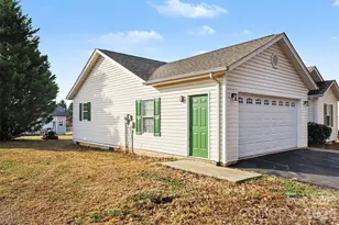 105 3rd Ave NW, Hildebran, NC 28637 - Photo 3