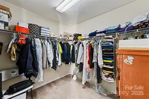 105 3rd Ave NW, Hildebran, NC 28637 - Photo 21