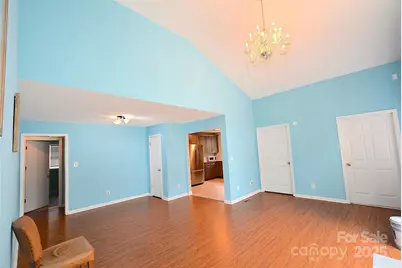 6801 Barrington Drive, Charlotte, NC 28215 - Photo 9