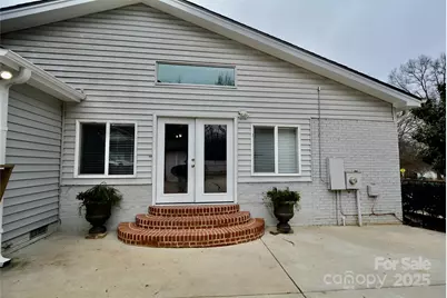 6801 Barrington Drive, Charlotte, NC 28215 - Photo 13