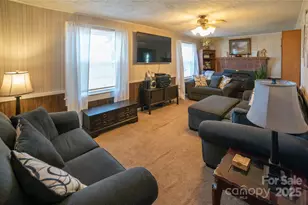 4263 Fox Rd, Lenoir, NC 28645 - Photo 15