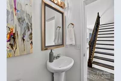 2568 Royal York Avenue, Charlotte, NC 28210 - Photo 15