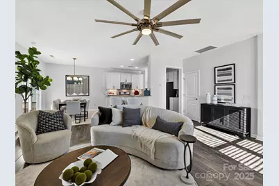 2568 Royal York Avenue, Charlotte, NC 28210 - Photo 9