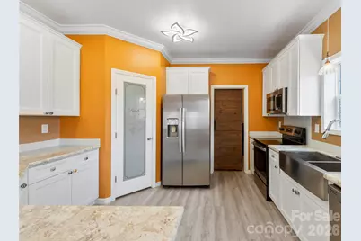 83 Moss Hill Drive, Hendersonville, NC 28792 - Photo 7