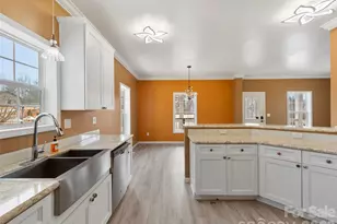 83 Moss Hl Dr, Hendersonville, NC 28792 - Photo 5