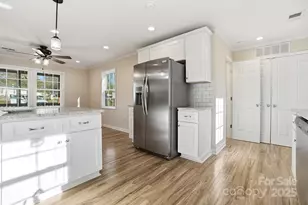 1015 W 6th Ave B Ave, Gastonia, NC 28052 - Photo 13