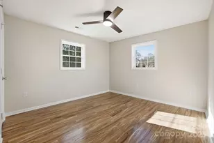 1015 W 6th Ave B Ave, Gastonia, NC 28052 - Photo 17