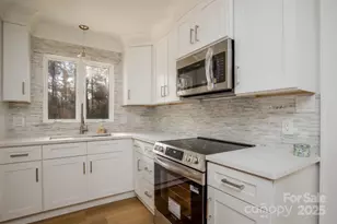 109 Bridlewood Ave, High Point, NC 27265 - Photo 7