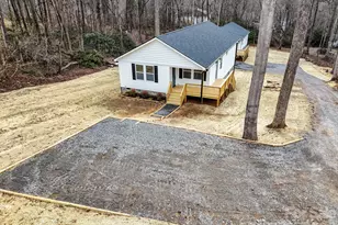 12 Knox Rd, Black Mountain, NC 28711 - Photo 1