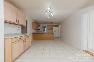 110 Mendover Dr, Jacksonville, NC 28546 - Photo 19