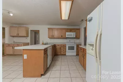 110 Mendover Drive, Jacksonville, NC 28546 - Photo 17