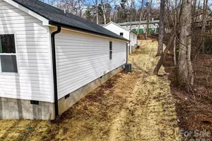 14 Knox Rd, Black Mountain, NC 28711 - Photo 5