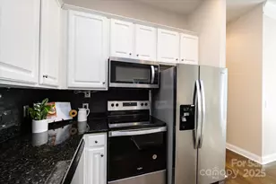 751 Garden District Dr, Charlotte, NC 28202 - Photo 17