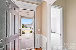 16004 Deer River Rd, Charlotte, NC 28278 - Photo 7