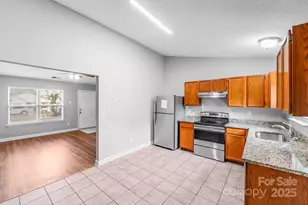 2306 Jordi Way, Charlotte, NC 28213 - Photo 9