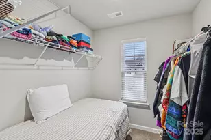 8041 Alderton Ln, Charlotte, NC 28215 - Photo 25