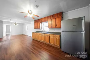 208 Ellis St, Albemarle, NC 28001 - Photo 9