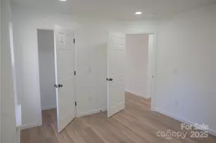 213 Mountain View St, Forest City, NC 28043 - Photo 17