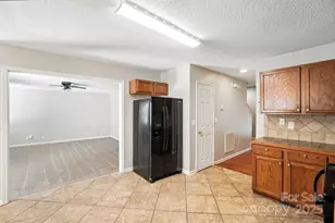 11121 Nolet Ct, Charlotte, NC 28215 - Photo 17